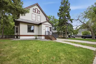 819 7th Ave S, Moorhead, MN 56560 - Photo 2