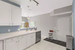 15726 Fremont Way, Apple Valley, MN 55124 - Photo 8
