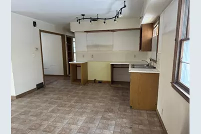 1405 W Clark Street, Albert Lea, MN 56007 - Photo 2