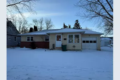 1405 W Clark Street, Albert Lea, MN 56007 - Photo 1