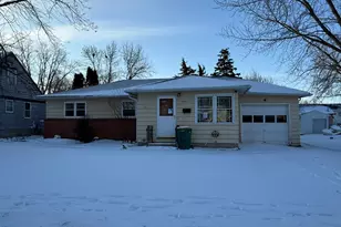 1405 W Clark St, Albert Lea, MN 56007 - Photo 1