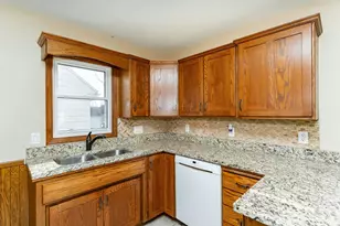 114 10 1/4 Street SE, Rochester, MN 55904 - Photo 8