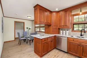 10212 Xerxes Ave S, Bloomington, MN 55431 - Photo 8