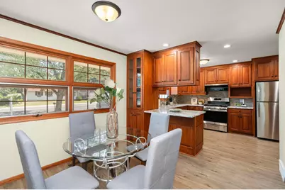 10212 Xerxes Avenue S, Bloomington, MN 55431 - Photo 2