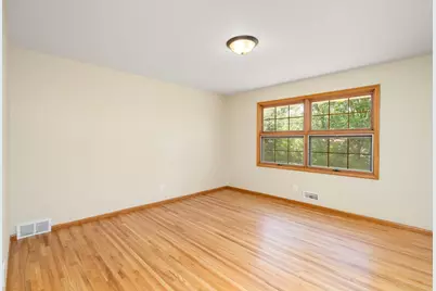 10212 Xerxes Avenue S, Bloomington, MN 55431 - Photo 12