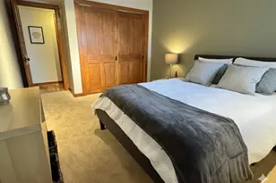 66 9th St E, Saint Paul, MN 55101 - Photo 8