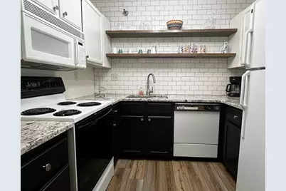 66 9th Street E #1913, Saint Paul, MN 55101 - Photo 26