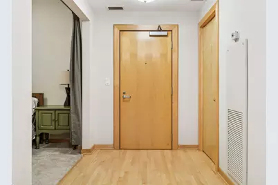 215 10th Avenue S #533, Minneapolis, MN 55415 - Photo 4