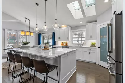 9201 La Rivier Court, Eden Prairie, MN 55347 - Photo 2