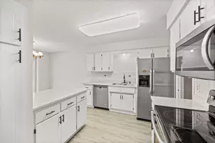 1049 Greenhaven Dr, Vadnais Heights, MN 55127 - Photo 1