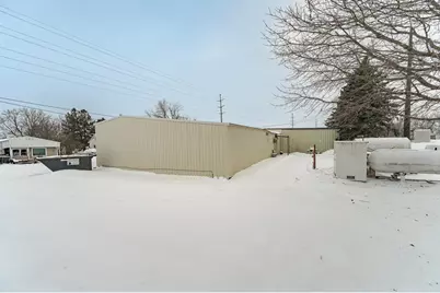 14 3rd Avenue SW, Dodge Center, MN 55927 - Photo 4