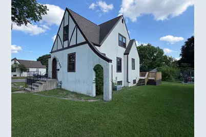 520 E Blue Earth Avenue, Fairmont, MN 56031 - Photo 2