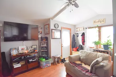 412 Kinney Avenue N, Thief River Falls, MN 56701 - Photo 4