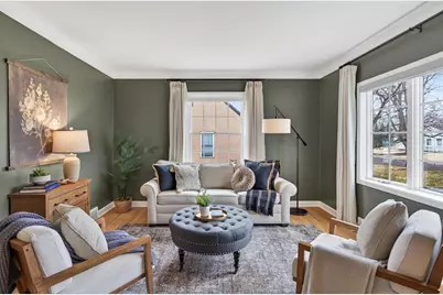 2712 5th Avenue E, North Saint Paul, MN 55109 - Photo 2