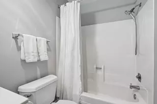 7290 Vista Ct, Eden Prairie, MN 55346 - Photo 10