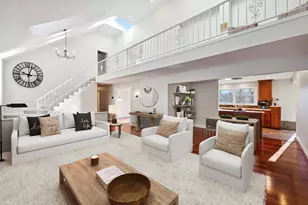 18213 Hermitage Way, Minnetonka, MN 55345 - Photo 2