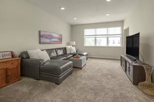 8720 Granite Cir, Woodbury, MN 55129 - Photo 12