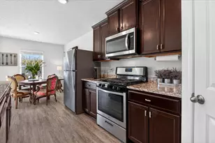 1096 Sunset Ave, Montrose, MN 55363 - Photo 6