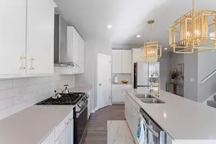 8345 Shire Trail, Woodbury, MN 55129 - Photo 16