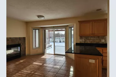 2714 Colleen Street NE, Rochester, MN 55906 - Photo 4