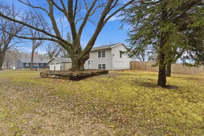 11 N Renstrom Street, Blomkest, MN 56216 - Photo 2