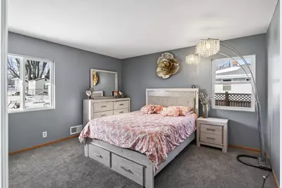 83 Farrell Street N, Maplewood, MN 55119 - Photo 10