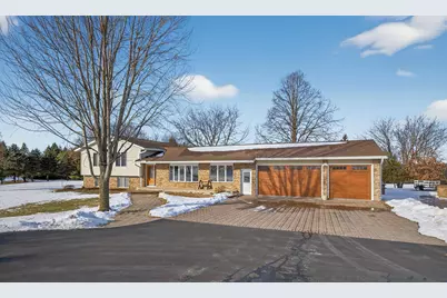 1477 Laurel Court SE, Rochester, MN 55904 - Photo 2