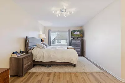 626 Willoughby Way W, Hopkins, MN 55305 - Photo 24