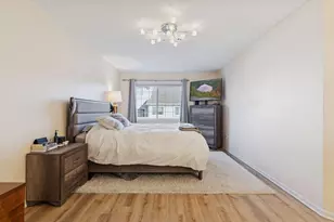 626 Willoughby Way W, Hopkins, MN 55305 - Photo 24