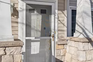 626 Willoughby Way W, Hopkins, MN 55305 - Photo 4