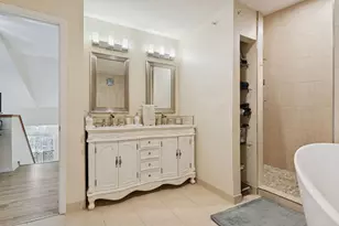 626 Willoughby Way W, Hopkins, MN 55305 - Photo 28