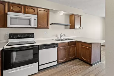 2305 4th Avenue S, Moorhead, MN 56560 - Photo 10