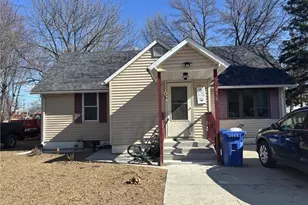 810 13th St, Clarkfield, MN 56223 - Photo 2