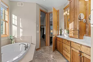 10064 Adam Ave, Inver Grove Heights, MN 55077 - Photo 14