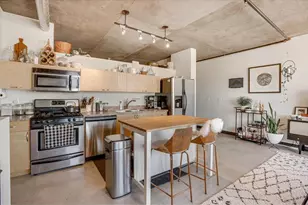 730 N 4th St, Minneapolis, MN 55401 - Photo 8