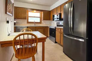 826 Central Ave N, Faribault, MN 55021 - Photo 6