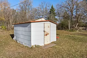 2130 Douglas Dr N, Golden Valley, MN 55422 - Photo 44