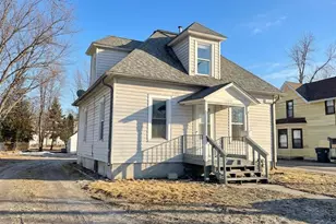 1103 7th St NW, Faribault, MN 55021 - Photo 1