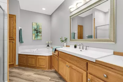 2740 Park View Court, Little Canada, MN 55117 - Photo 18