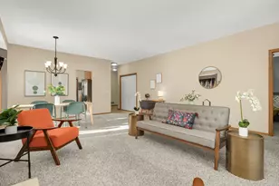 2740 Park View Ct, Little Canada, MN 55117 - Photo 4