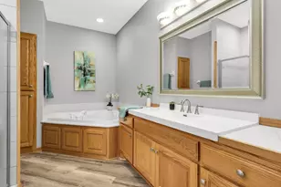 2740 Park View Ct, Little Canada, MN 55117 - Photo 16