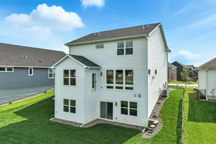 10261 Shadyview Ln N, Maple Grove, MN 55311 - Photo 32