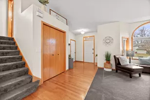 10242 49th St NE, Albertville, MN 55301 - Photo 4