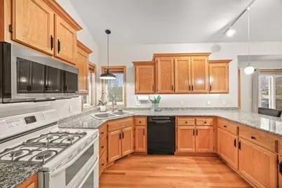 10242 49th Street NE, Albertville, MN 55301 - Photo 10