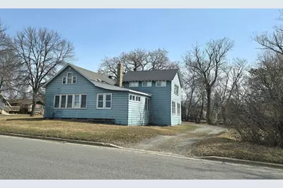 1127 7th Street, International Falls, MN 56649 - Photo 2