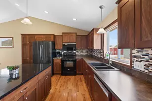 1006 Mallard Ave, Jordan, MN 55352 - Photo 14