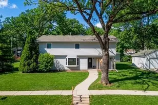 728 Winona St, Mankato, MN 56001 - Photo 1