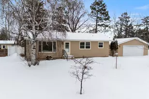 121 Pine Crest Ct NW, Bemidji, MN 56601 - Photo 2