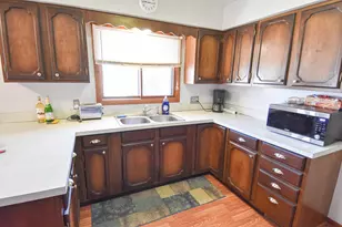 245 Kneale Ave N, Thief River Falls, MN 56701 - Photo 6