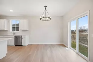 1339 Orchid Wy, New Richmond, WI 54017 - Photo 8